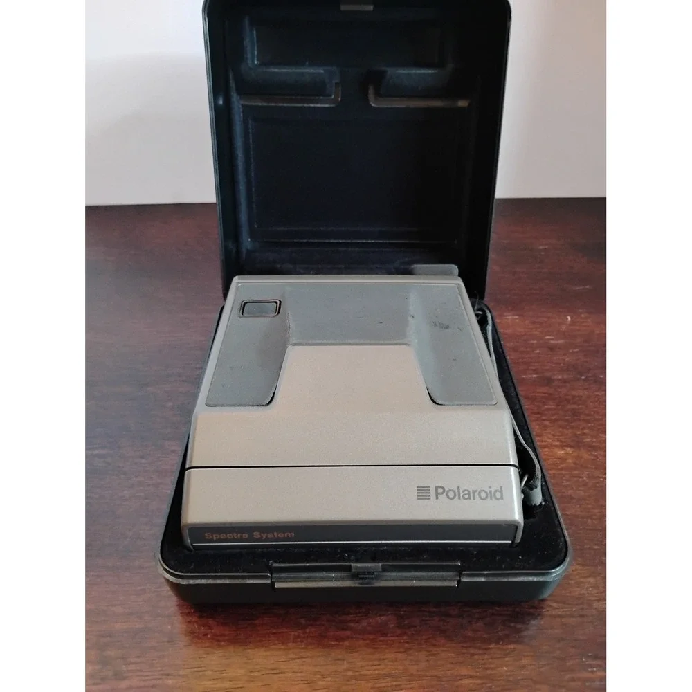 Vintage polaroid Spectra System Instant Film Camera w/ Quintic Lens and HardCase